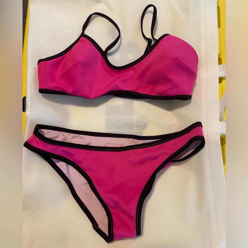 Victoria’s Secret bikini set